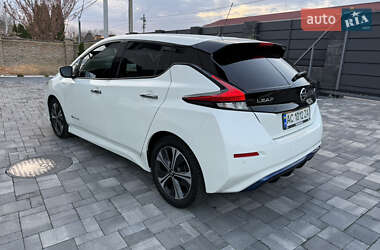 Хетчбек Nissan Leaf 2019 в 