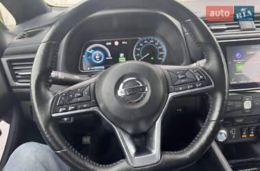 Хэтчбек Nissan Leaf 2019 в 