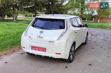 Хетчбек Nissan Leaf 2017 в 
