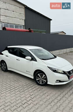 Хэтчбек Nissan Leaf 2020 в 