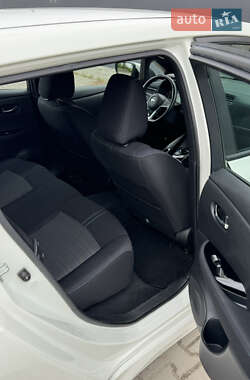 Хэтчбек Nissan Leaf 2020 в 