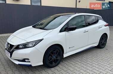 Хетчбек Nissan Leaf 2018 в 
