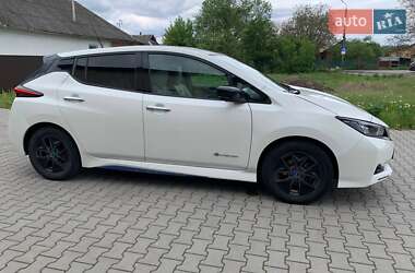 Хетчбек Nissan Leaf 2018 в 