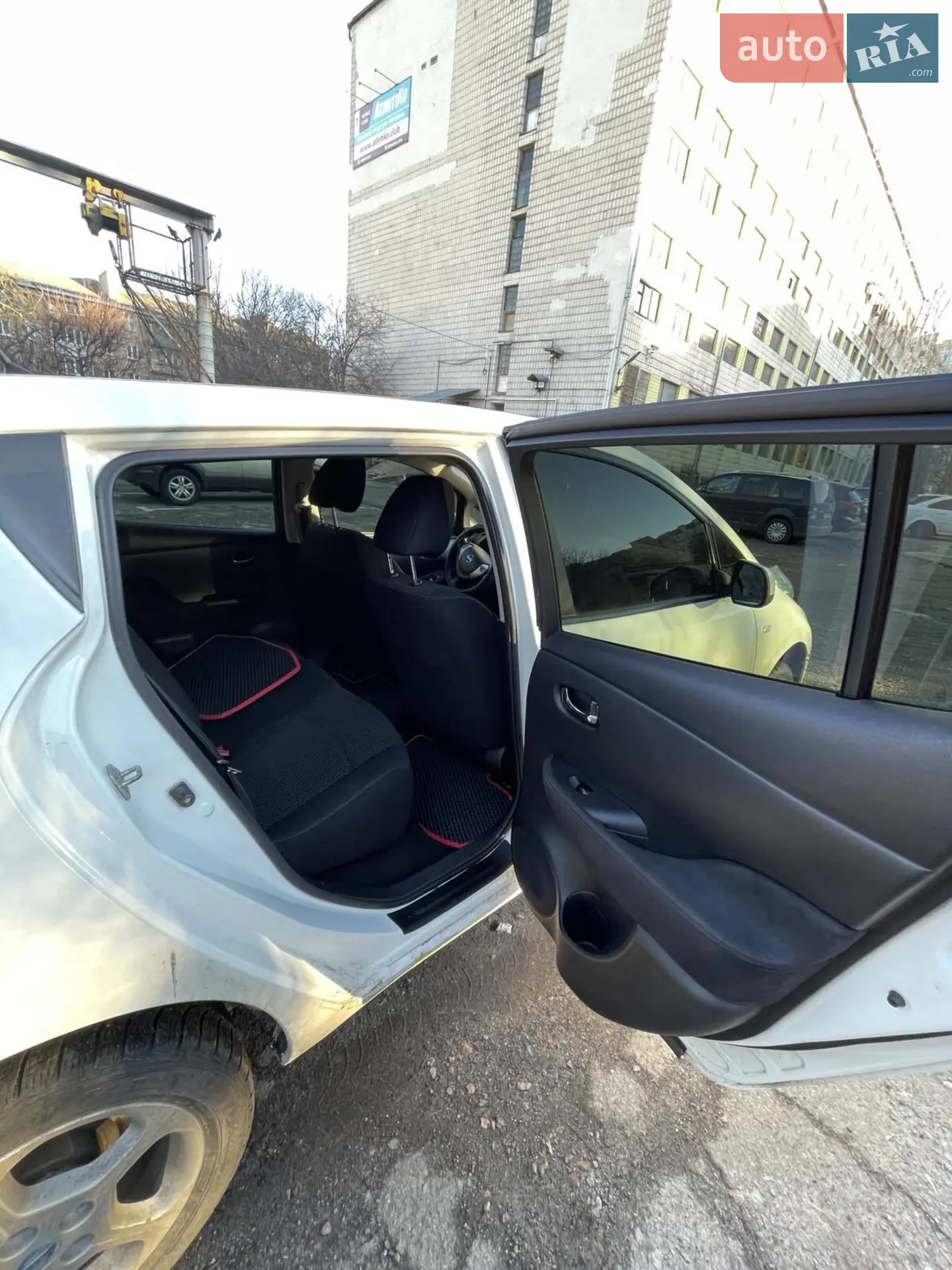 2017 Nissan Leaf - мініатюра 13