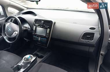 Хетчбек Nissan Leaf 2014 в 