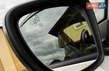 Хэтчбек Nissan Leaf 2020 в 