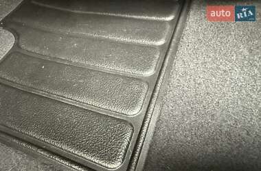 Хетчбек Nissan Leaf 2020 в 