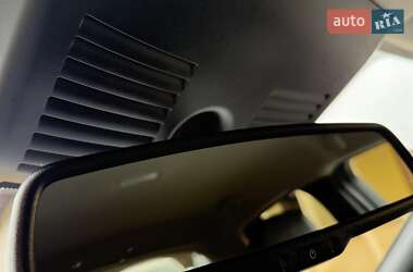 Хетчбек Nissan Leaf 2020 в 