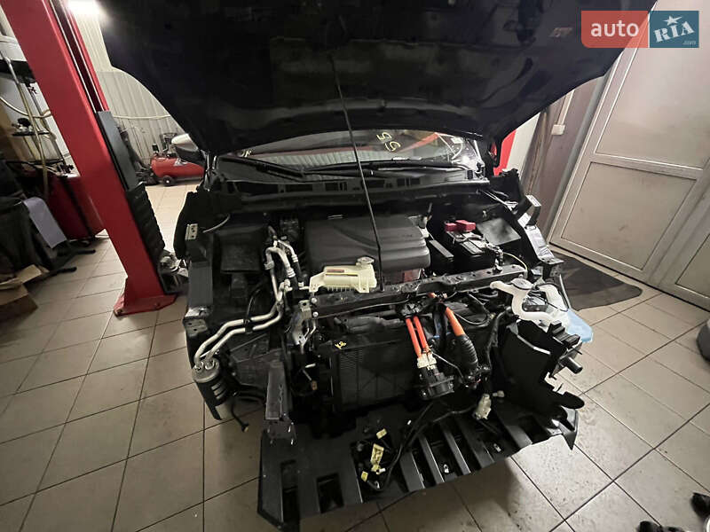 Хэтчбек Nissan Leaf 2023 в Одессе