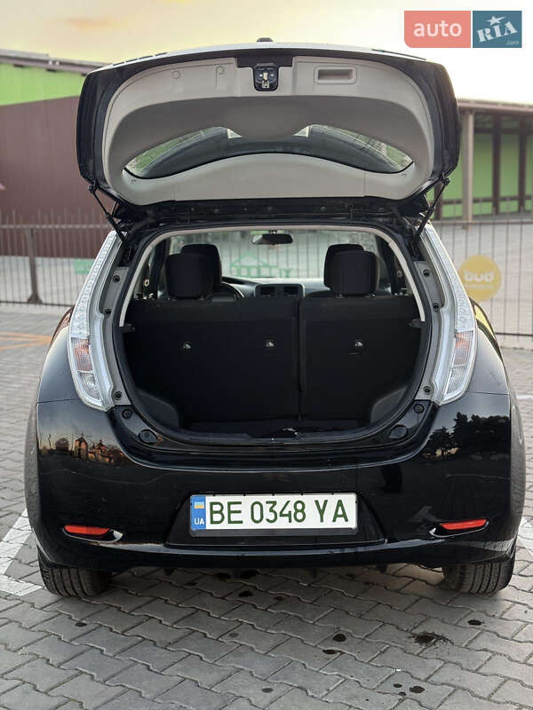 Хэтчбек Nissan Leaf 2014 в Вознесенске