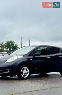 Хетчбек Nissan Leaf 2015 в Кременчуці