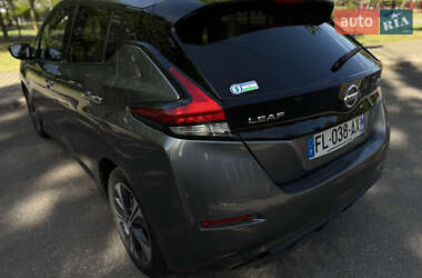 Хетчбек Nissan Leaf 2019 в 