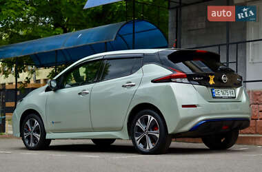 Хетчбек Nissan Leaf 2018 в 