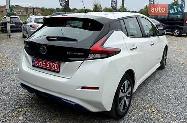 Хэтчбек Nissan Leaf 2020 в 