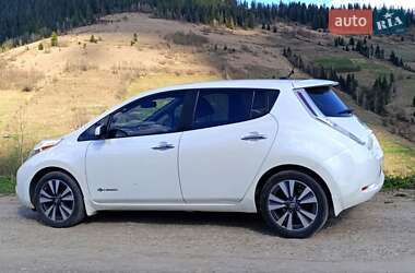 Хэтчбек Nissan Leaf 2015 в 