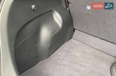 Хэтчбек Nissan Leaf 2022 в 