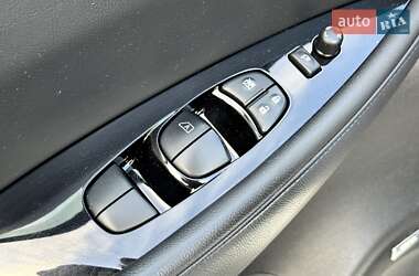 Хетчбек Nissan Leaf 2020 в 