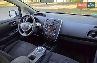 Хэтчбек Nissan Leaf 2016 в 
