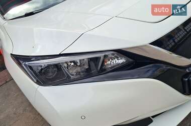 Хетчбек Nissan Leaf 2020 в 