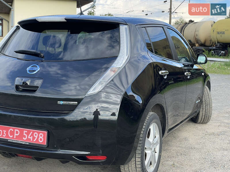 Хэтчбек Nissan Leaf 2017 в Трускавце