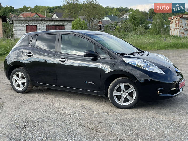 Хэтчбек Nissan Leaf 2017 в Трускавце