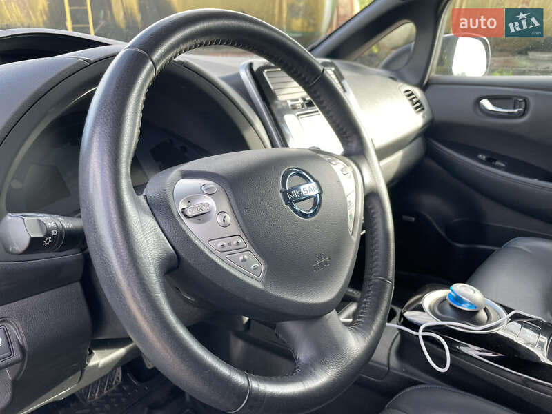 Хэтчбек Nissan Leaf 2017 в Трускавце