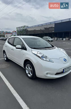 Хетчбек Nissan Leaf 2013 в 