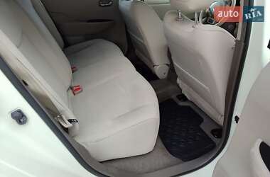 Хетчбек Nissan Leaf 2012 в 