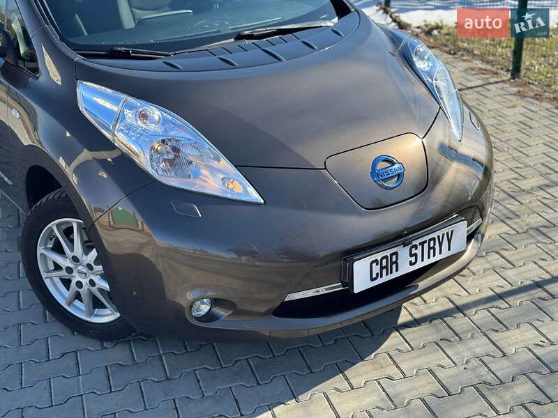 Хэтчбек Nissan Leaf 2017 в Стрые
