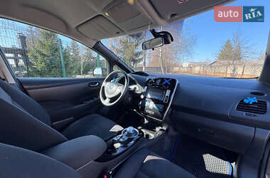Хетчбек Nissan Leaf 2017 в 