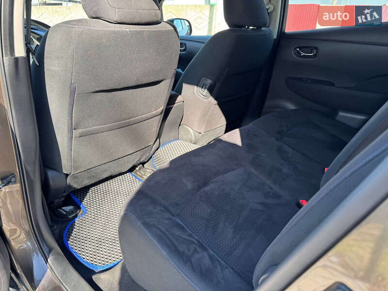 Хэтчбек Nissan Leaf 2017 в Стрые