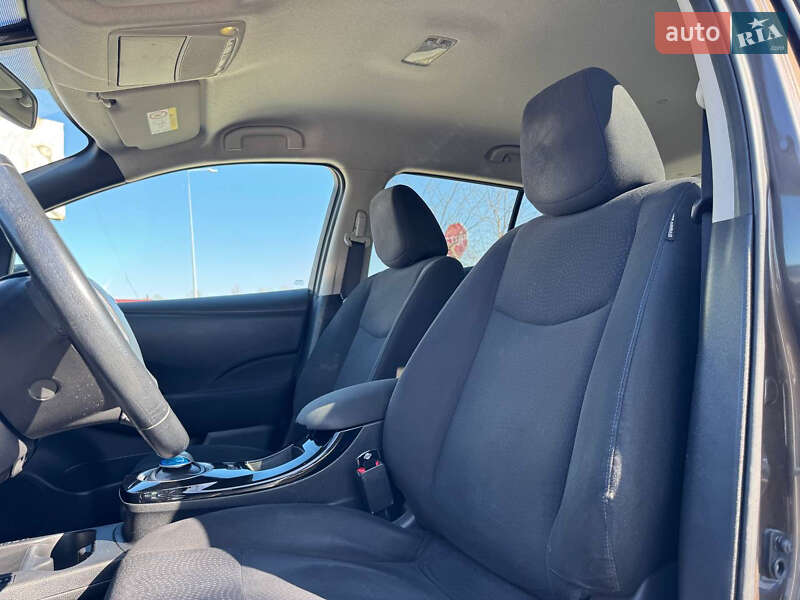 Хэтчбек Nissan Leaf 2017 в Стрые