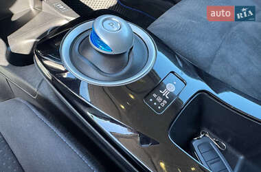 Хетчбек Nissan Leaf 2017 в 