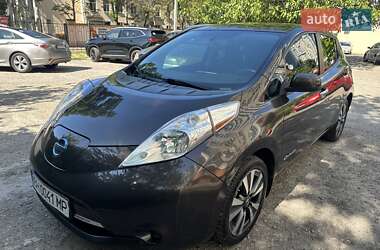 Хэтчбек Nissan Leaf 2016 в Одессе