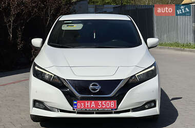 Хэтчбек Nissan Leaf 2018 в 