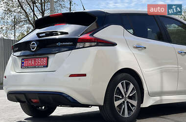 Хэтчбек Nissan Leaf 2018 в 