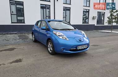 Хэтчбек Nissan Leaf 2013 в Вишневом