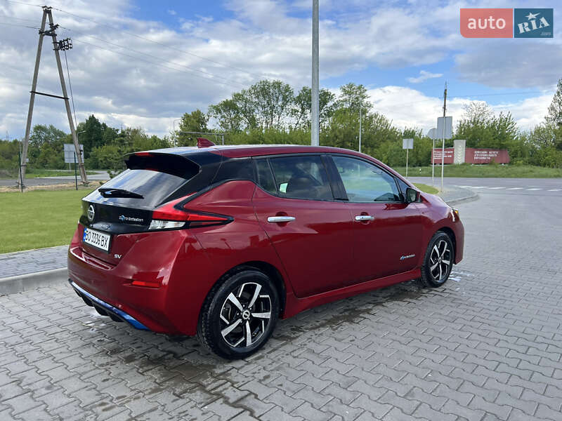 Хэтчбек Nissan Leaf 2018 в Тернополе
