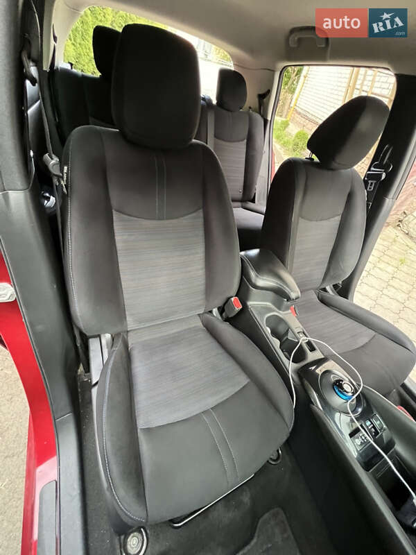 Хэтчбек Nissan Leaf 2018 в Тернополе