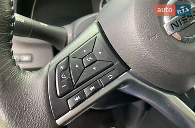 Хэтчбек Nissan Leaf 2019 в 