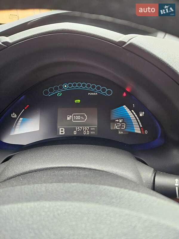 Хетчбек Nissan Leaf 2013 в Одесі