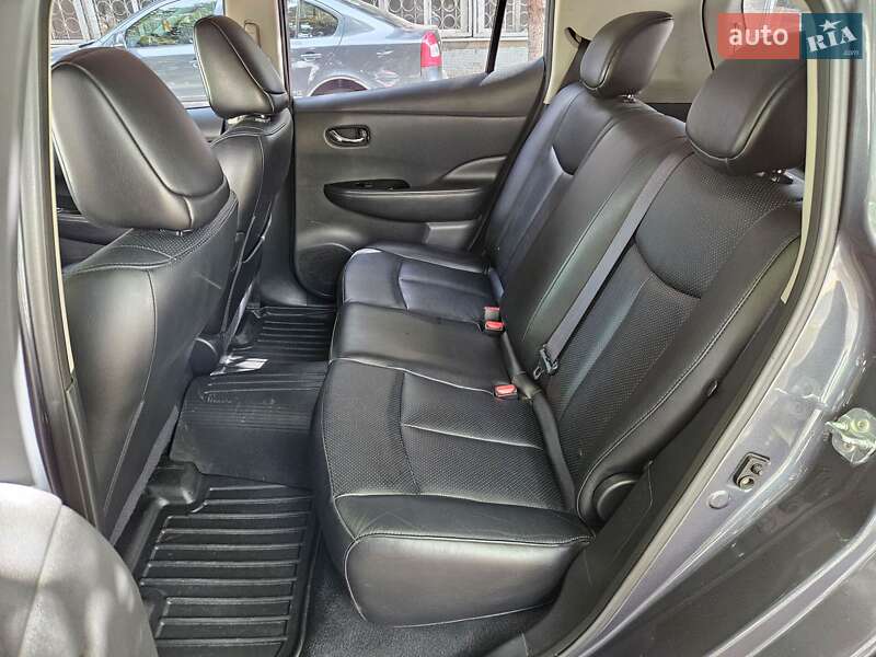 Хетчбек Nissan Leaf 2013 в Одесі