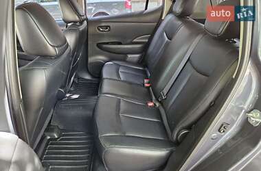 Хетчбек Nissan Leaf 2013 в 