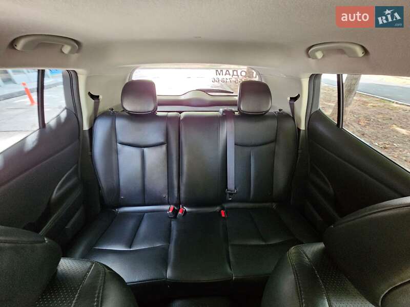 Хетчбек Nissan Leaf 2013 в Одесі