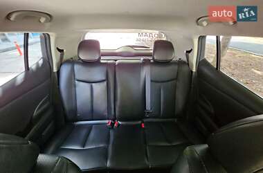 Хетчбек Nissan Leaf 2013 в 