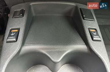 Хетчбек Nissan Leaf 2013 в 