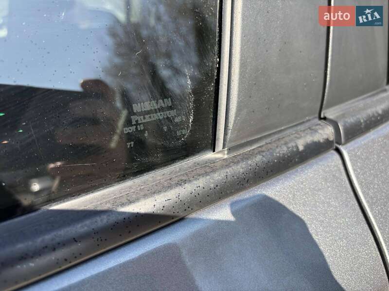 Хэтчбек Nissan Leaf 2015 в Львове