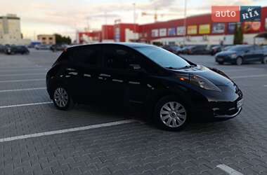 Хетчбек Nissan Leaf 2015 в 