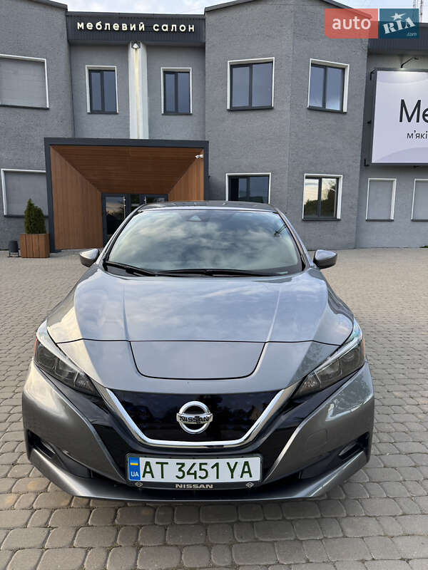 Хэтчбек Nissan Leaf 2022 в Коломые