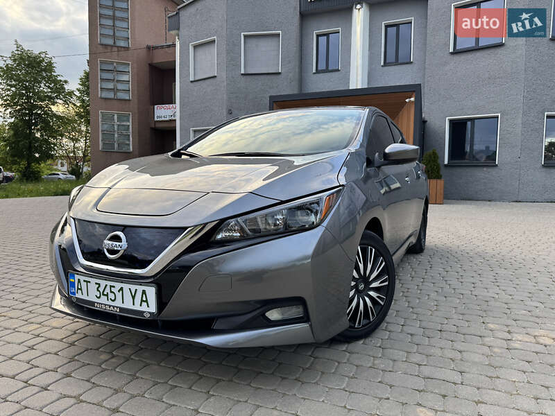 Хэтчбек Nissan Leaf 2022 в Коломые